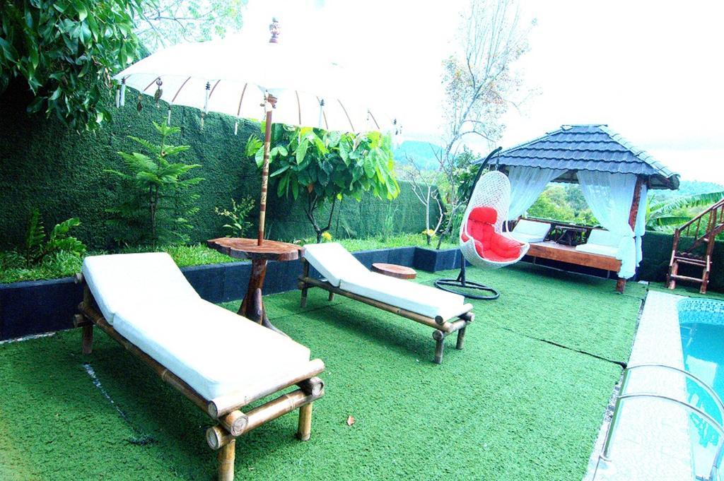 Lorent La Villa Padang  Esterno foto