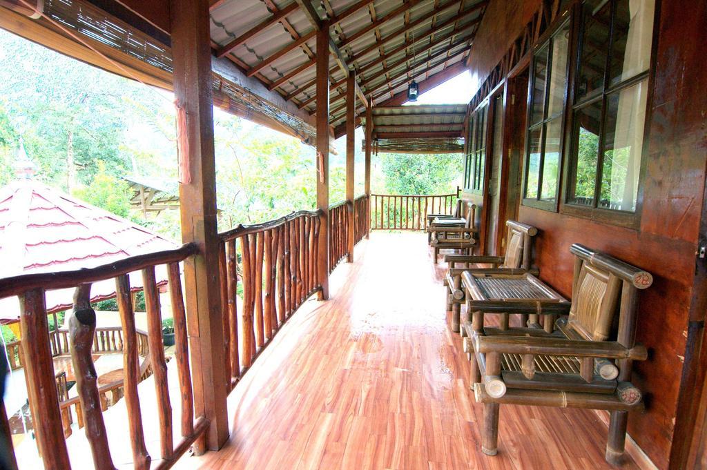 Lorent La Villa Padang  Esterno foto